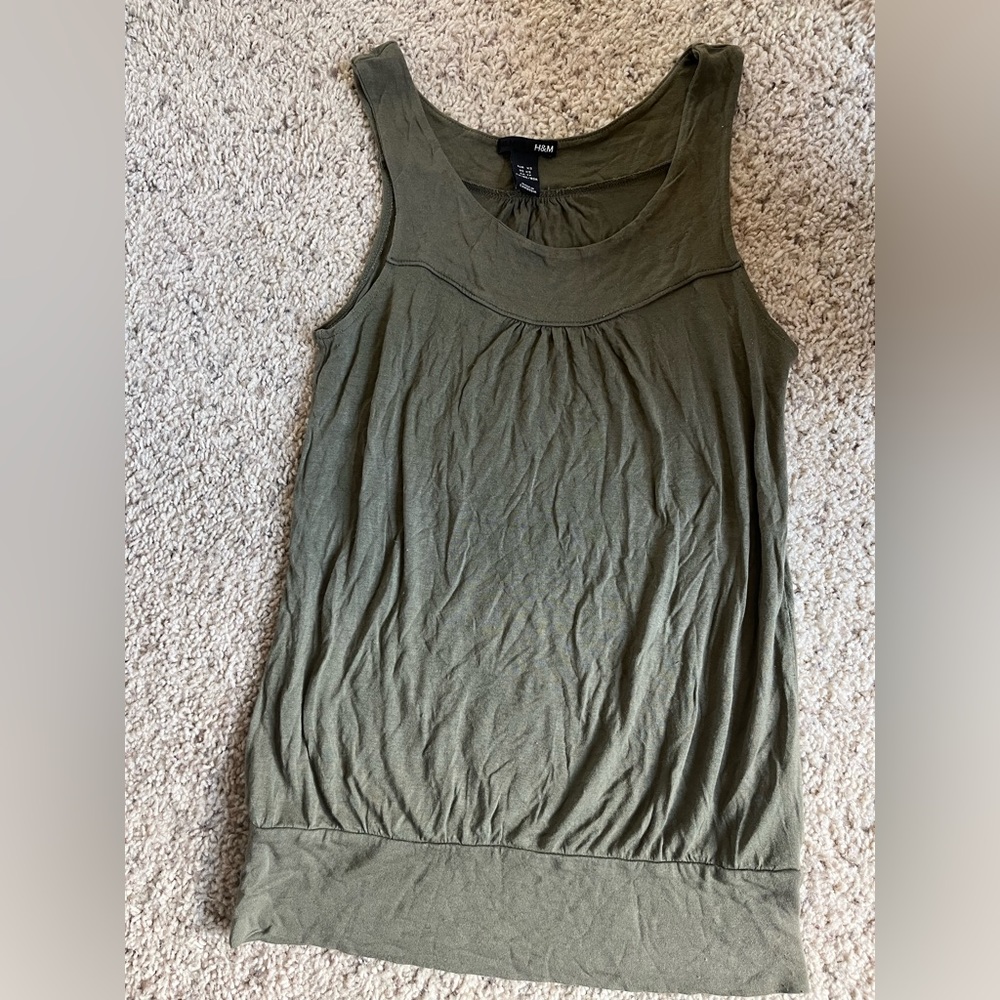 H&M olive green tank top